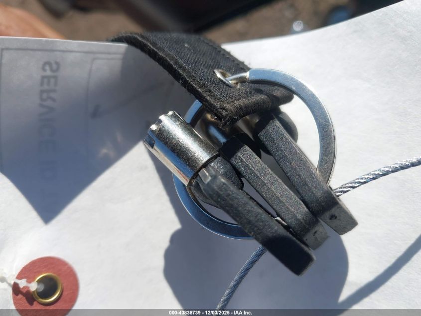 2010 Harley-Davidson Flhtcu VIN: 1HD1FC417AB643408 Lot: 43838739