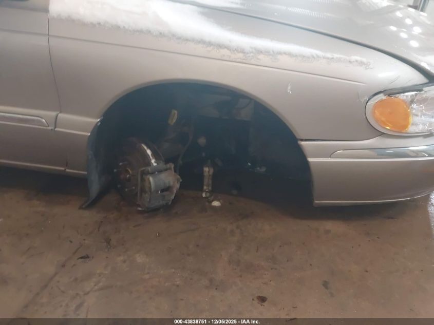 2000 Lincoln Continental VIN: 1LNHM97V5YY861793 Lot: 43838751