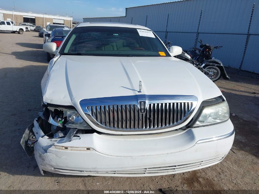 2005 Lincoln Town Car Signature Limited VIN: 1LNHM82W45Y634407 Lot: 43838813