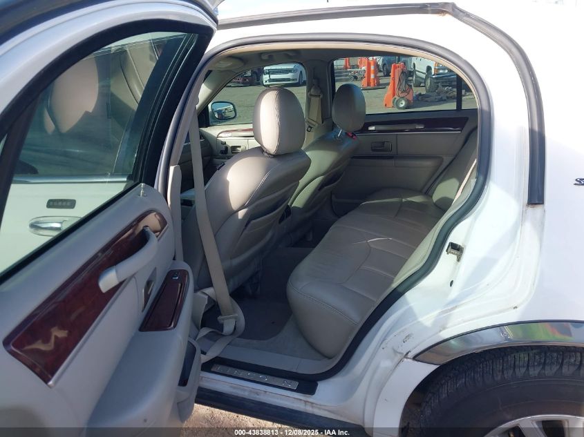 2005 Lincoln Town Car Signature Limited VIN: 1LNHM82W45Y634407 Lot: 43838813