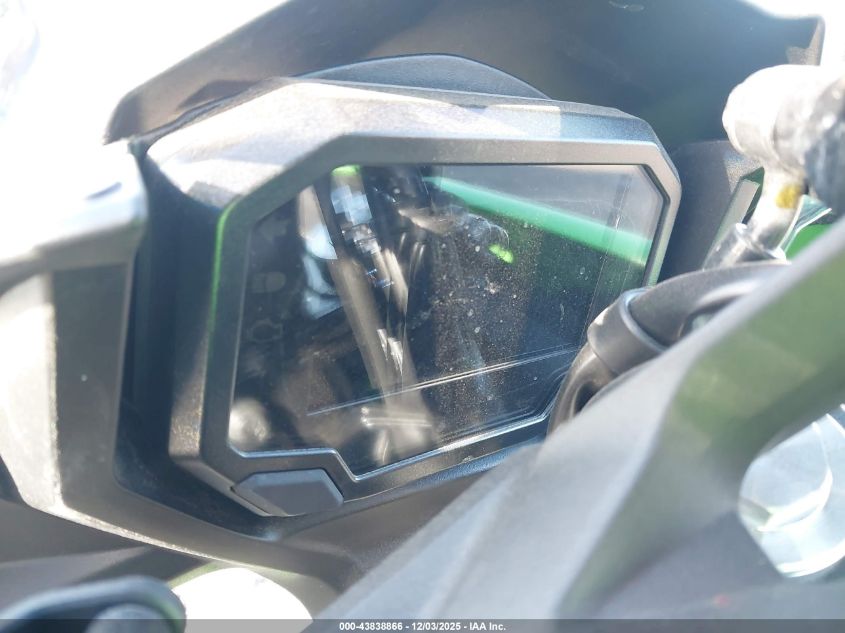 2025 Kawasaki Ex650 P VIN: ML5EXEP17SDAF9161 Lot: 43838866