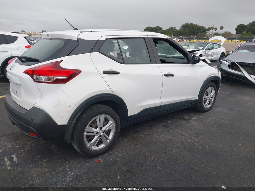 2020 Nissan Kicks S Xtronic Cvt