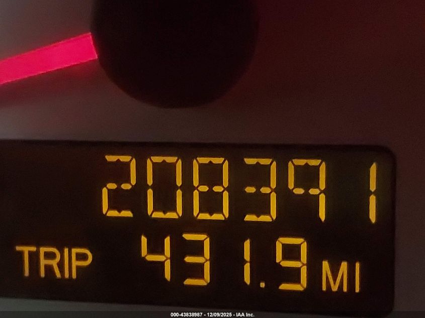 2004 Saturn Ion 3 VIN: 1G8AL54F24Z157788 Lot: 43838987