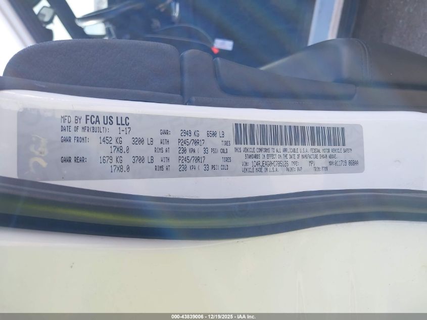 2017 Jeep Grand Cherokee Laredo 4X2 VIN: 1C4RJEAG0HC785126 Lot: 43839006