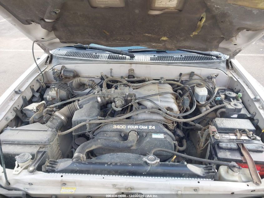 2000 Toyota 4Runner Limited V6 VIN: JT3GN87R2Y0138870 Lot: 43839088