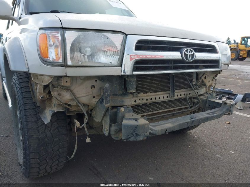 2000 Toyota 4Runner Limited V6 VIN: JT3GN87R2Y0138870 Lot: 43839088