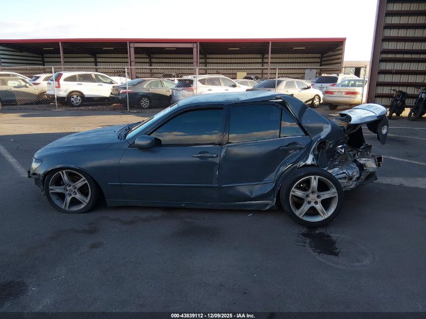 2002 Lexus Is 300 Base W/5-Speed Manual VIN: JTHBD192920046547 Lot: 43839112