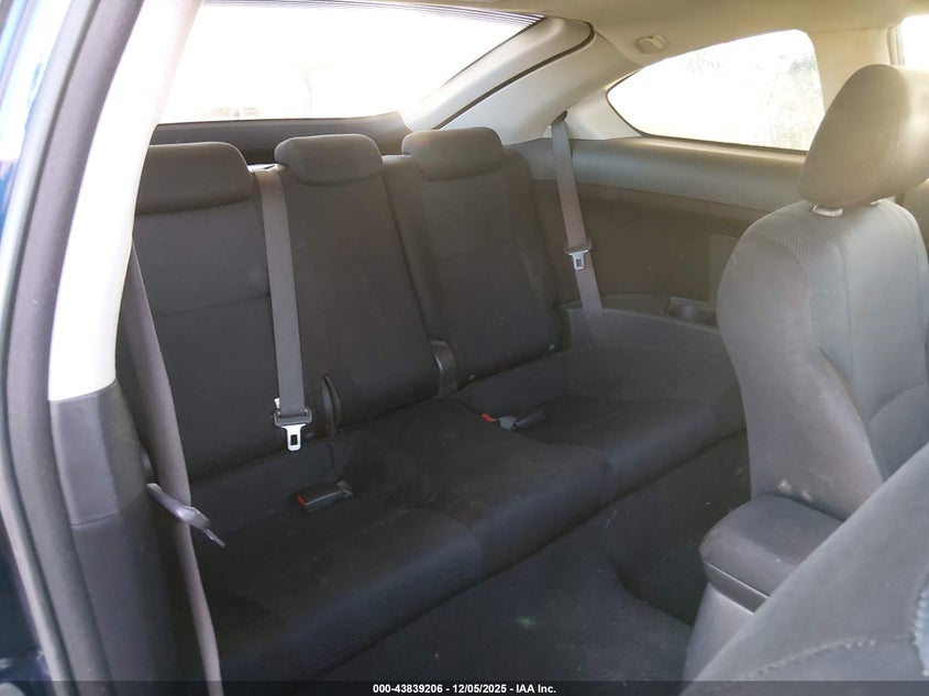 JTKDE177750058604 2005 SCION TC photo no. 8