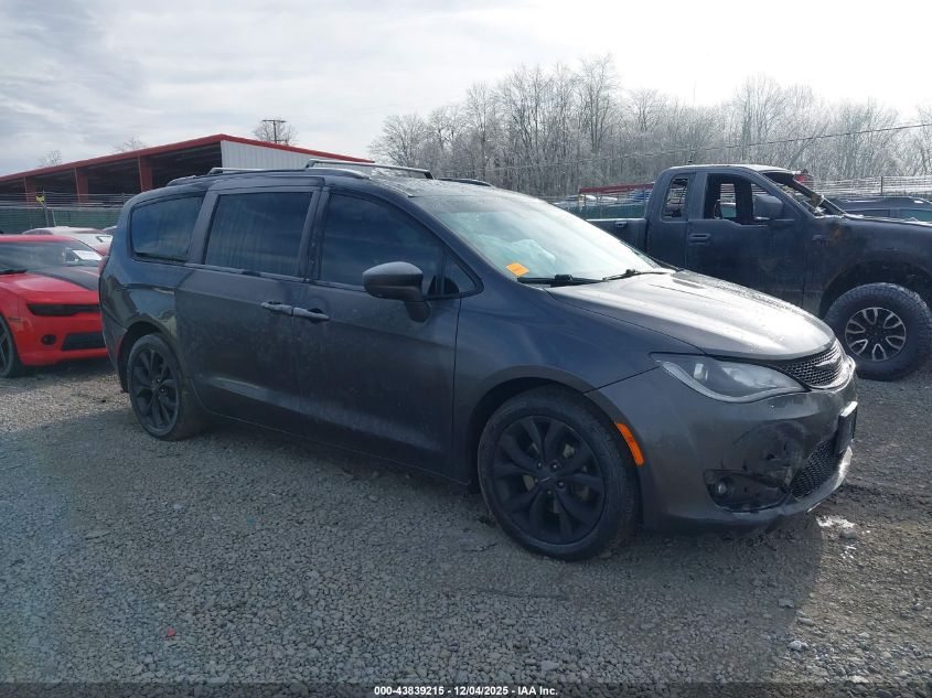 CHRYSLER PACIFICA TOURING L