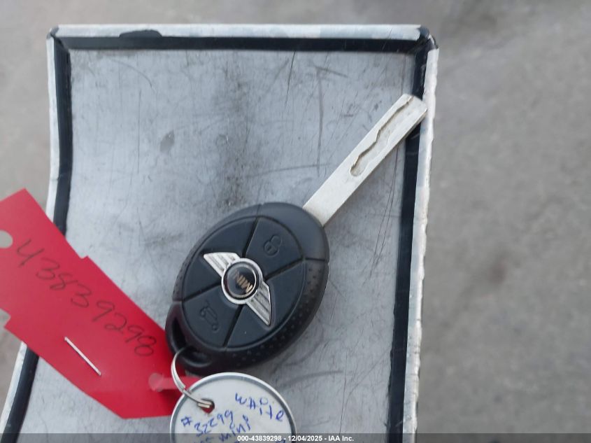 2005 Mini Cooper VIN: WMWRC33595TJ69198 Lot: 43839298