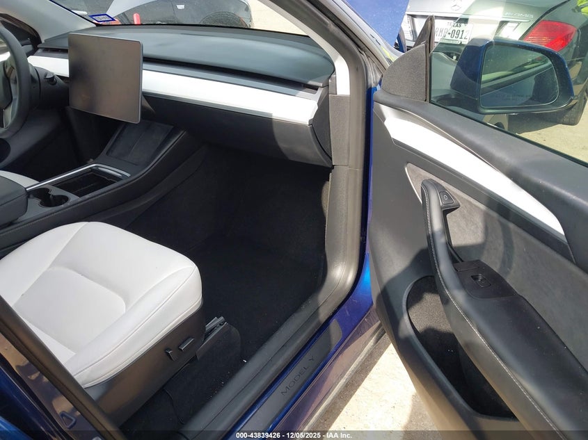 2023 Tesla Model Y Awd/Long Range Dual Motor All-Wheel Drive