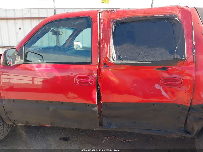 2002 Chevrolet Avalanche 1500 VIN: 3GNEK13T62G152236 Lot: 43839662