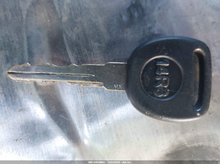 2002 Chevrolet Avalanche 1500 VIN: 3GNEK13T62G152236 Lot: 43839662