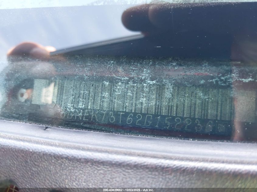 2002 Chevrolet Avalanche 1500 VIN: 3GNEK13T62G152236 Lot: 43839662