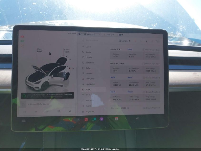 2023 Tesla Model Y Performance Dual Motor All-Wheel Drive VIN: 7SAYGDEF8PF624047 Lot: 43839727