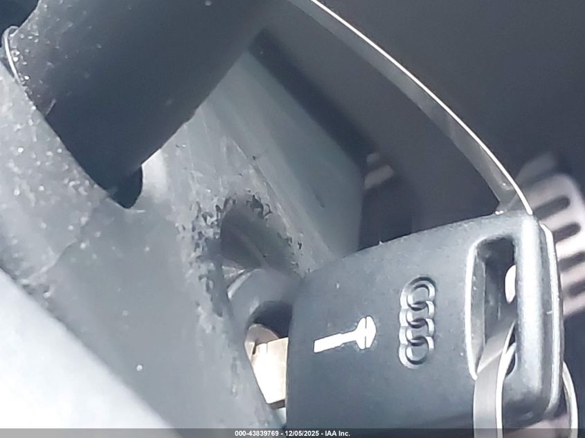 2004 Audi Tt 1.8L VIN: TRUWT28N241002917 Lot: 43839769