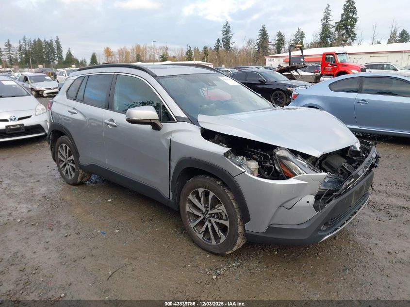 TOYOTA COROLLA CROSS XLE