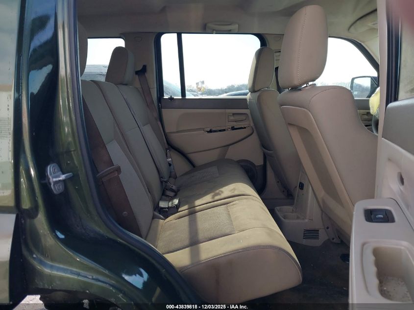 2008 Jeep Liberty Sport VIN: 1J8GN28K78W208329 Lot: 43839818