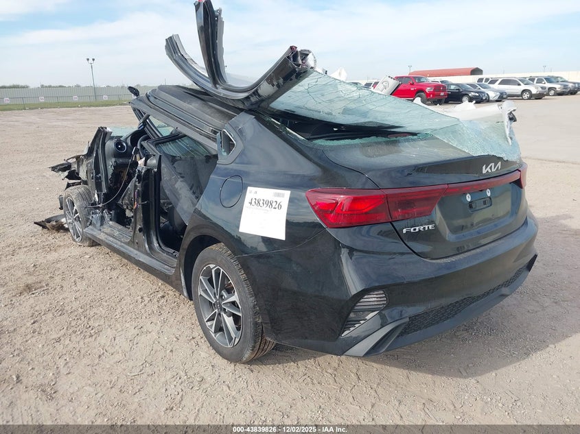 3KPF24AD4RE746839 2024 KIA FORTE photo no. 3