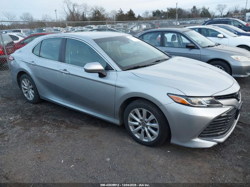 TOYOTA CAMRY LE