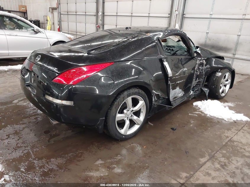 JN1BZ34E78M752341 2008 NISSAN 350Z photo no. 4