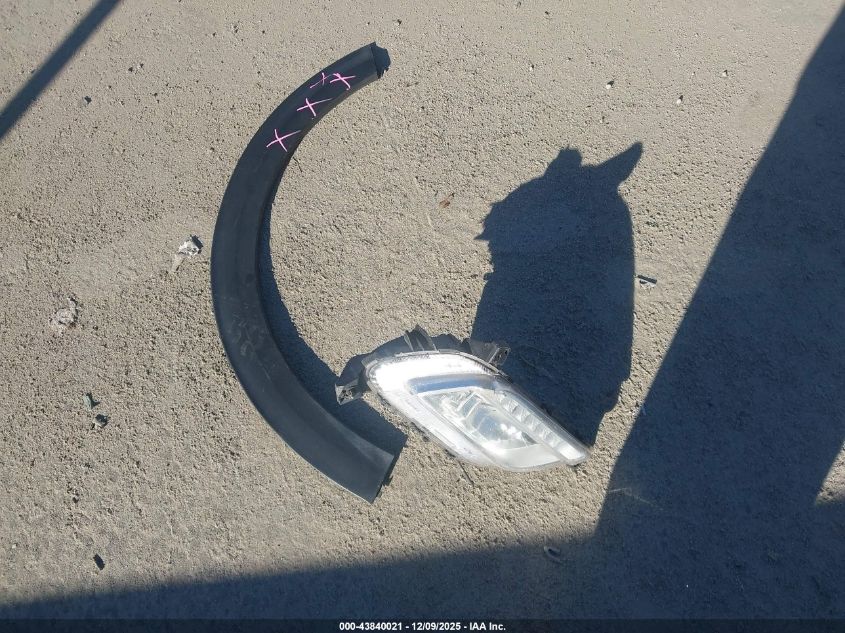 2018 Kia Niro Touring VIN: KNDCE3LC3J5175790 Lot: 43840021