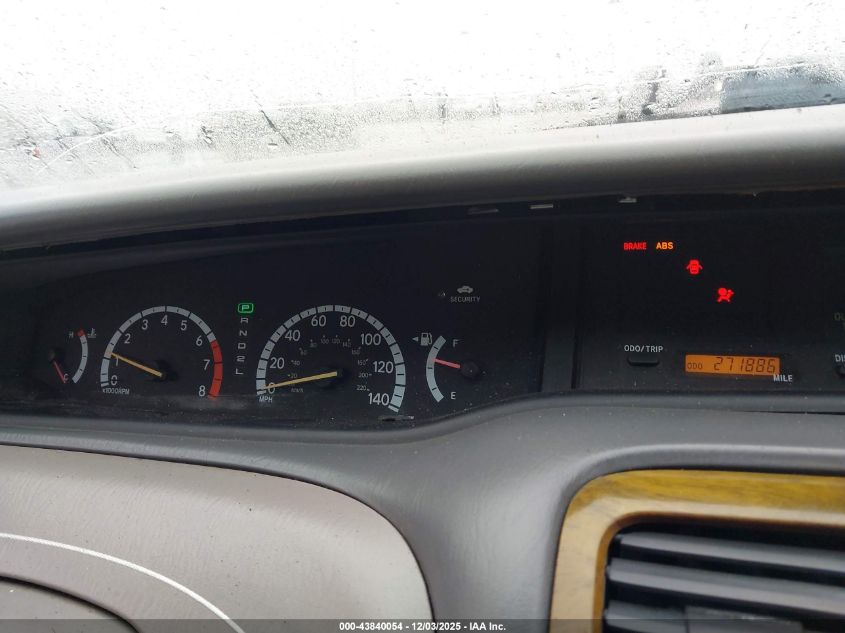 2000 Toyota Avalon Xls VIN: 4T1BF28B5YU024819 Lot: 43840054