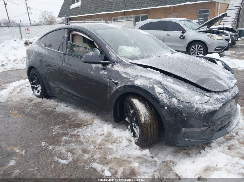 TESLA MODEL Y PERFORMANCE DUAL MOTOR ALL-WHEEL DRIVE