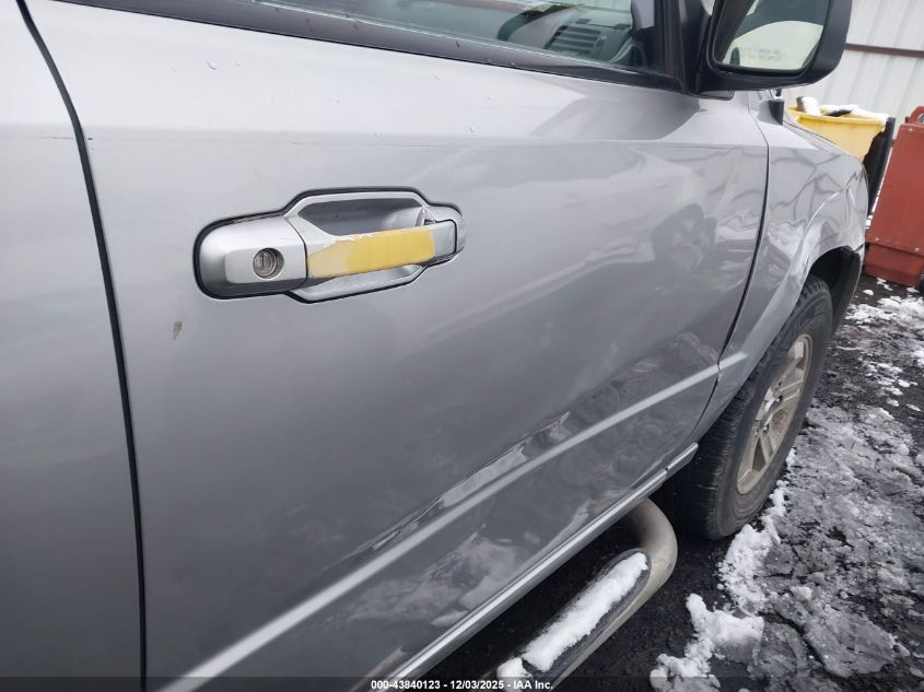 2004 Kia Sorento Ex/Lx VIN: KNDJC733245251329 Lot: 43840123