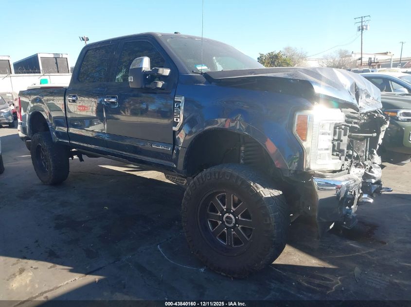 FORD F-250 LARIAT