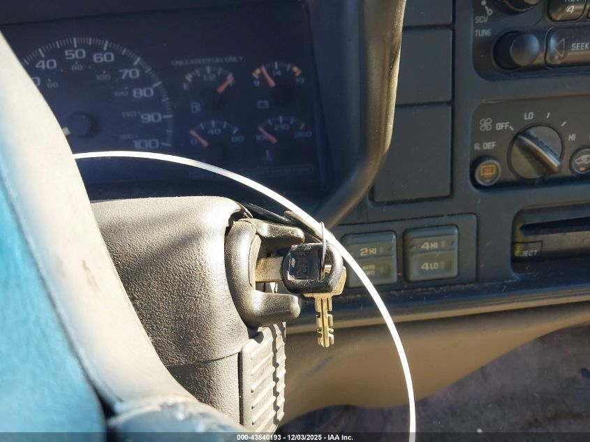 1999 Chevrolet Tahoe Ls VIN: 1GNEK13R6XJ370414 Lot: 43840193