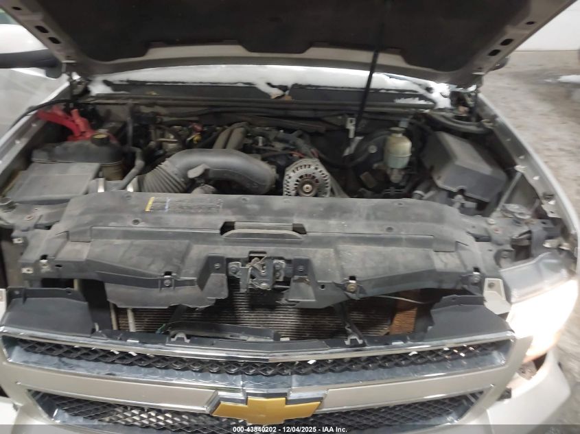 2007 Chevrolet Suburban 1500 Ltz VIN: 1GNFK16387J168007 Lot: 43840202