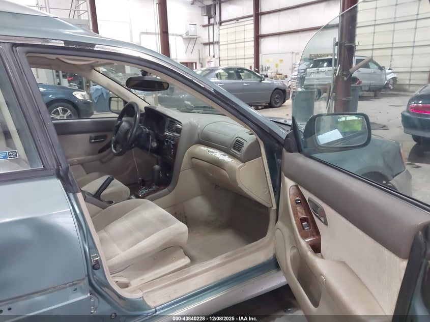 4S3BH675017617753 2001 SUBARU OUTBACK photo no. 5