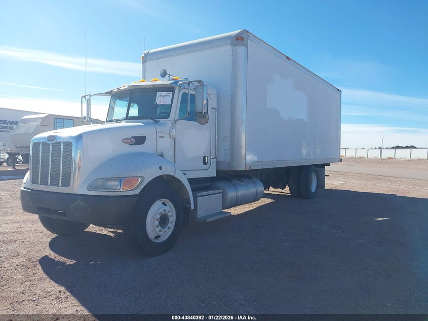 2010 Peterbilt 335