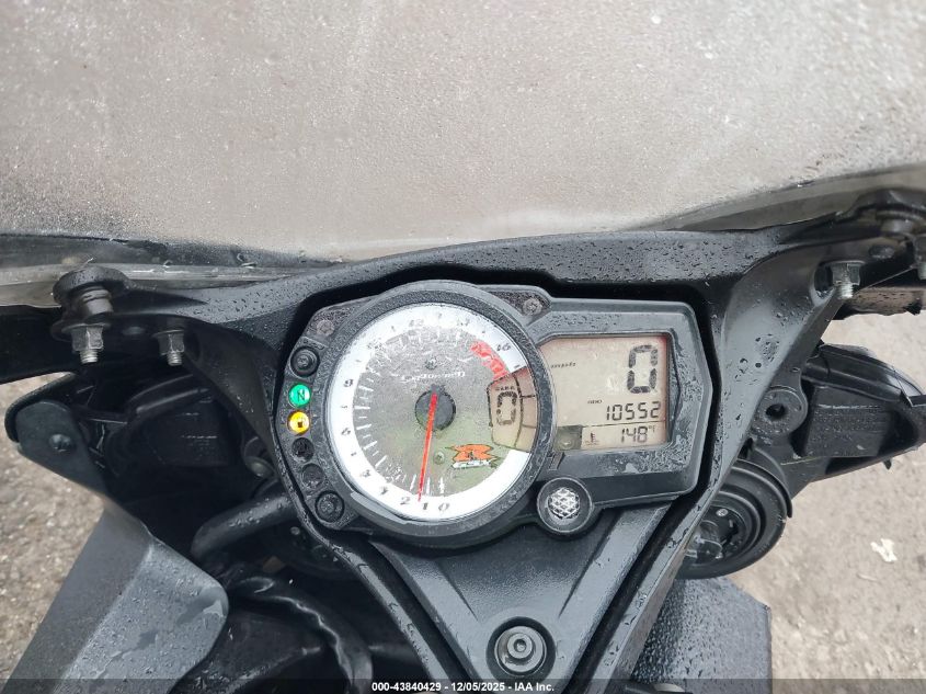 2009 Suzuki Gsx-R750 VIN: JS1GR7LA692103520 Lot: 43840429