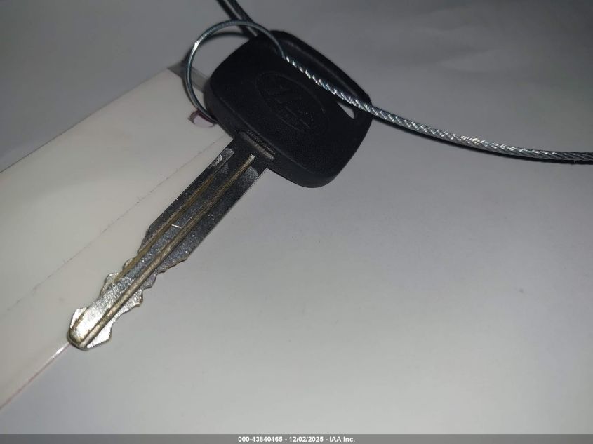 2003 Toyota Camry Le VIN: 4T1BE32K03U152119 Lot: 43840465