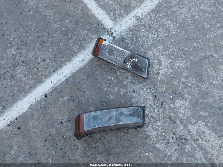 2005 Chevrolet Avalanche 1500 Ls VIN: 3GNEC12Z35G176632 Lot: 43840481