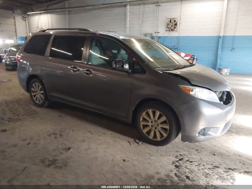 TOYOTA SIENNA LE 7 PASSENGER