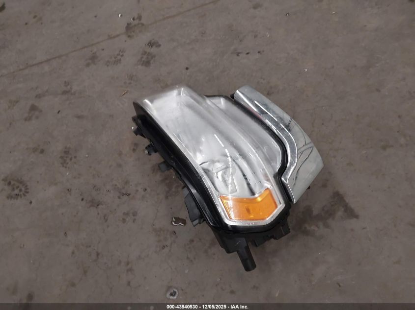 2019 Ram 3500 Limited 4X4 6'4 Box VIN: 3C63R3PLXKG624334 Lot: 43840530