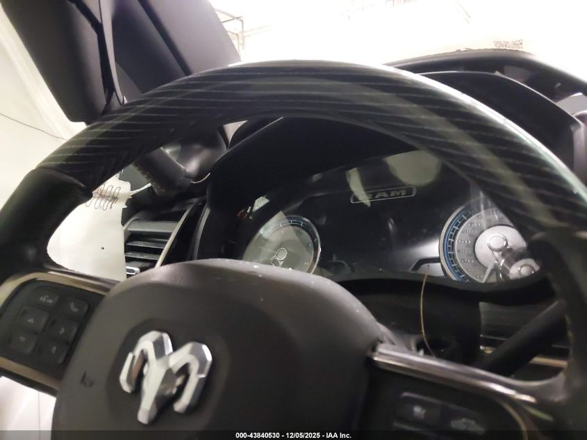 2019 Ram 3500 Limited 4X4 6'4 Box VIN: 3C63R3PLXKG624334 Lot: 43840530