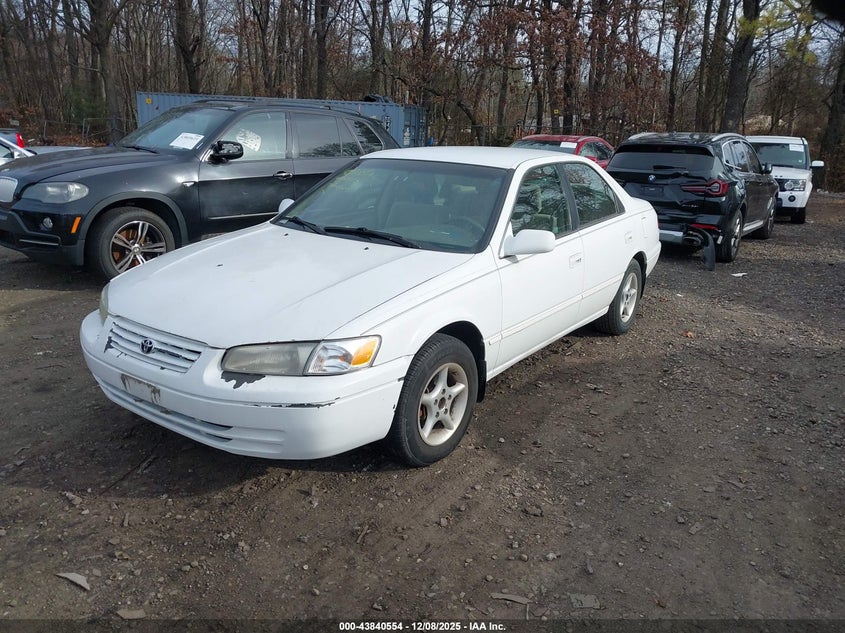 JT2BG22K4V0064251 1997 TOYOTA CAMRY photo no. 2