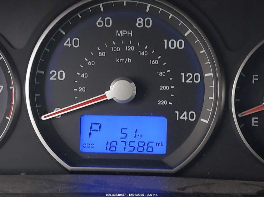 2011 Hyundai Santa Fe Se VIN: 5XYZHDAG1BG004770 Lot: 43840557