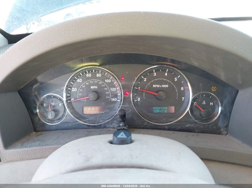 2005 Jeep Grand Cherokee Limited VIN: 1J4HR58285C665661 Lot: 43840626