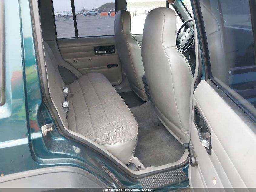 1995 Jeep Cherokee Se VIN: 1J4FJ28S9SL657965 Lot: 43840644