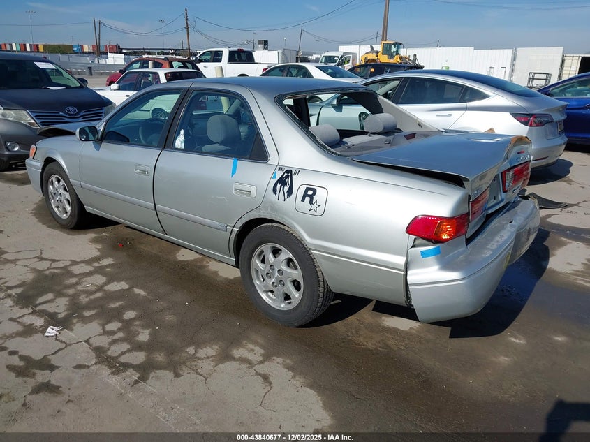 JT2BG22K6Y0527639 2000 TOYOTA CAMRY photo no. 3