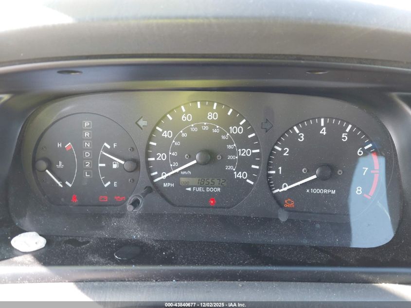 2000 Toyota Camry Le VIN: JT2BG22K6Y0527639 Lot: 43840677