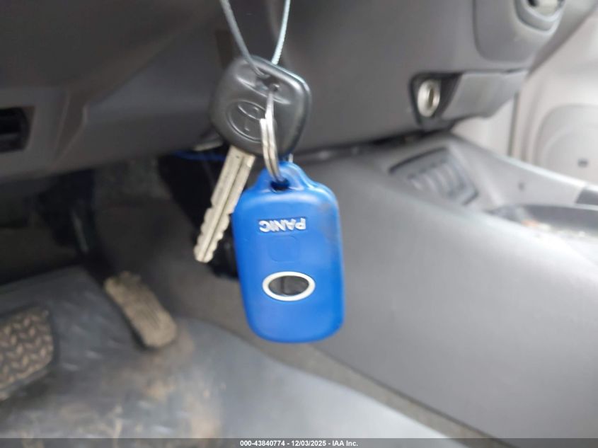 2006 Toyota Sequoia Sr5 V8 VIN: 5TDZT34A56S266333 Lot: 43840774