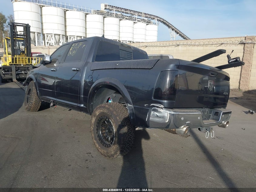 Vin: 1c6rr7nt0hs573402, lot: 44336307, ram 1500 laramie  4x4 5'7 box 20173