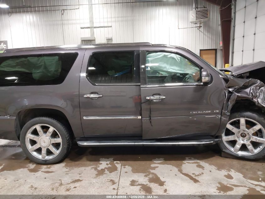 2011 Cadillac Escalade Esv Luxury VIN: 1GYS4HEF8BR197288 Lot: 43840856