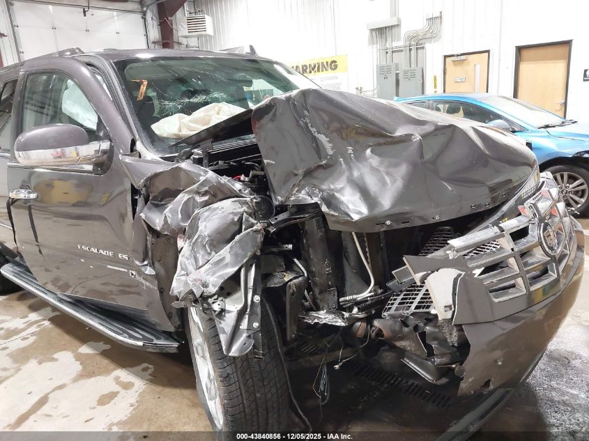 2011 Cadillac Escalade Esv Luxury VIN: 1GYS4HEF8BR197288 Lot: 43840856